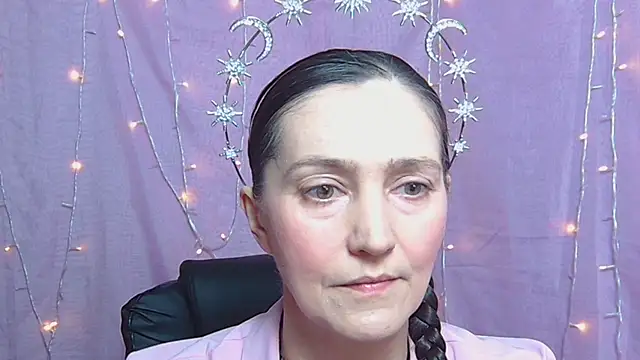 TayaFinch online show from May 10, 12:29 pm