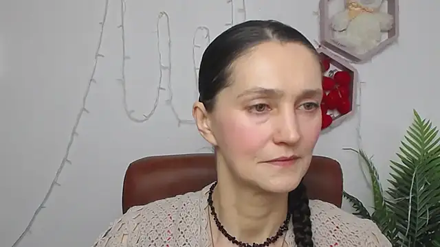 TayaFinch online show from March 27, 1:23 pm