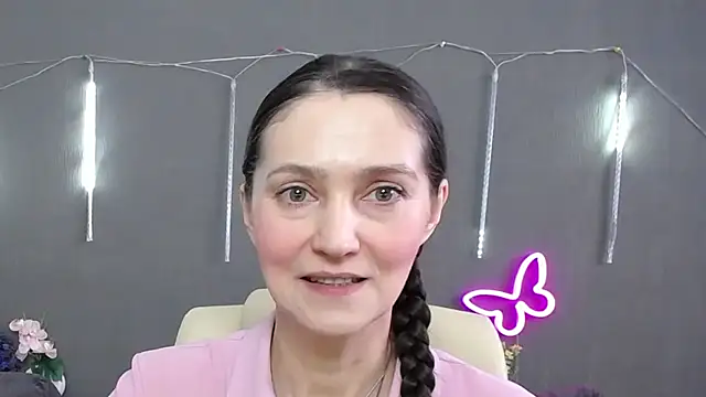 TayaFinch online show from March 8, 1:15 pm