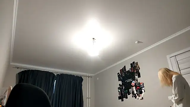 Fafa Fluff online show from September 26, 3:31 pm