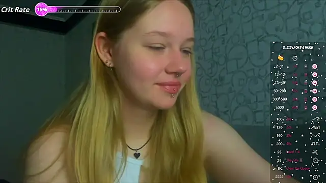 Snapshot of Dory_liss chatting on September 21, 2:32 am Dory liss online show from September 21, 2:32 am