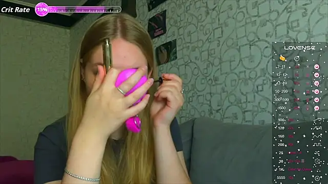 Snapshot of Dory_liss chatting on September 23, 5:16 am Dory liss online show from September 23, 5:16 am