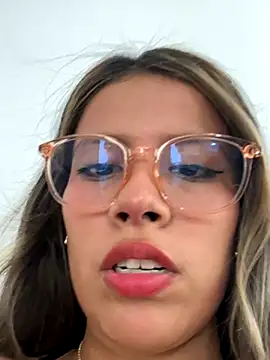 Snapshot of EMILIIA_RICHTER__ chatting on October 6, 7:07 pm EMILIIA RICHTER online show from October 6, 7:07 pm