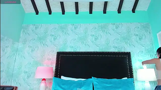 SamyySwet online show from April 16, 12:05 pm