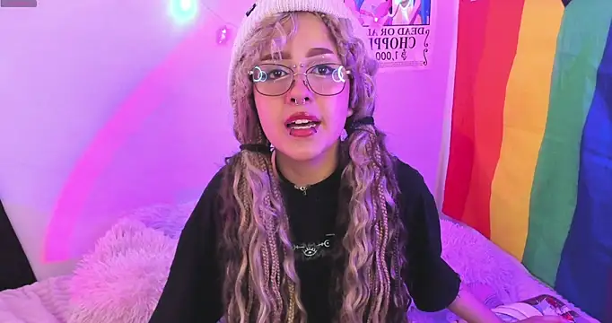 NekoWaifu online show from December 5, 1:34 pm