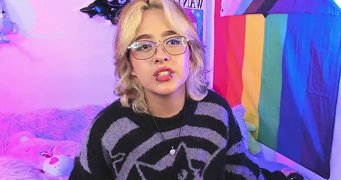 NekoWaifu online show from October 21, 1:15 pm