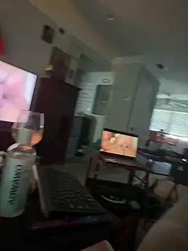 versatilevortex online show from April 10, 1:50 pm