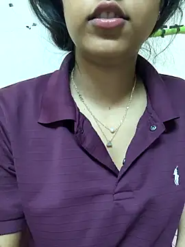 reetika6375 online show from March 16, 7:29 pm