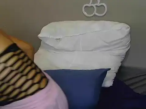 Snapshot of Serafynn chatting on October 7, 2:32 pm Serafynn online show from October 7, 2:32 pm