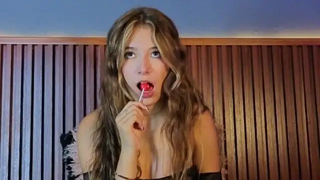 VictoriaSpark online show from September 26, 3:53 pm