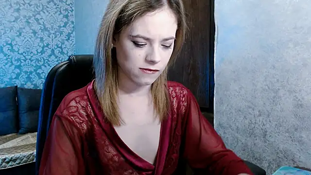 Kate  Loves online show from March 12, 7:38 pm