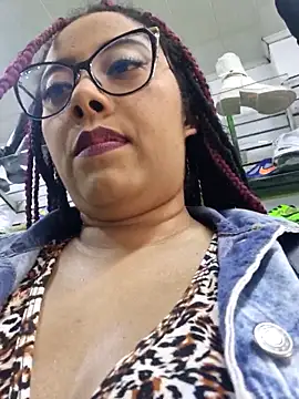 Ebony-Goddess19 online show from November 1, 8:35 pm