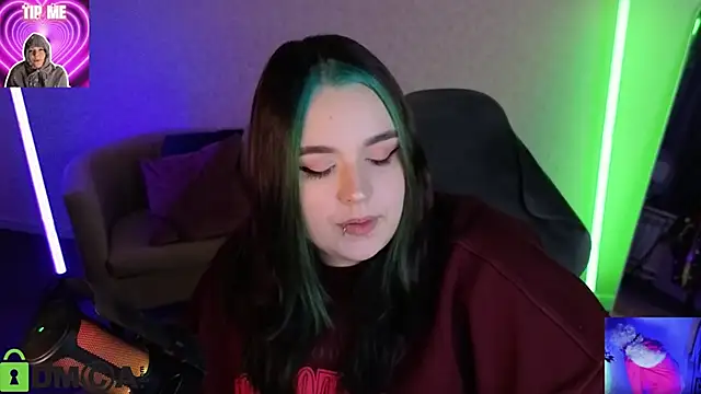 Mia R0ss online show from March 7, 12:50 am