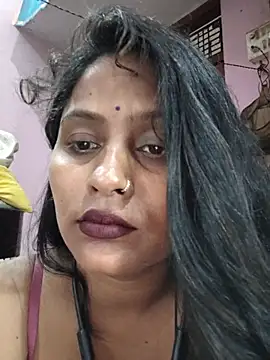 Jasmine Januja online show from June 9, 2:00 am