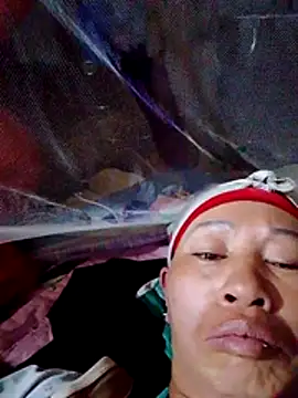 donna-bae online show from February 19, 9:35 pm