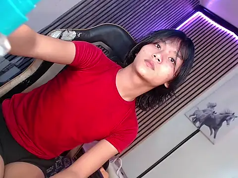 sweet athena online show from April 14, 10:10 pm