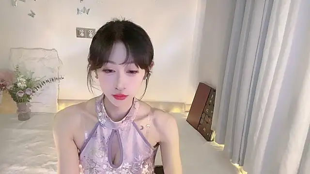 Snapshot of ai-ai-mi chatting on October 19, 11:12 am ai-ai-mi online show from October 19, 11:12 am