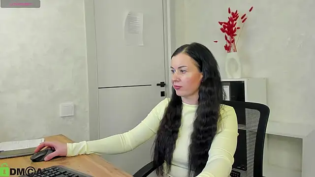 Stella Leon online show from October 7, 4:06 am