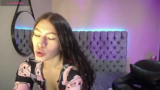 im anny t online show from July 29, 12:49 pm