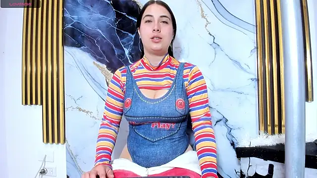 brittanyy20 online show from April 13, 8:37 am