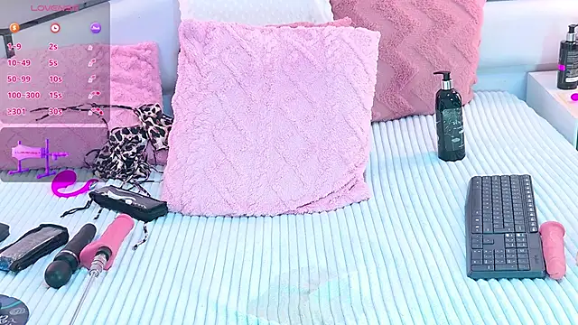 SabrinnaTaylor online show from June 18, 8:03 pm
