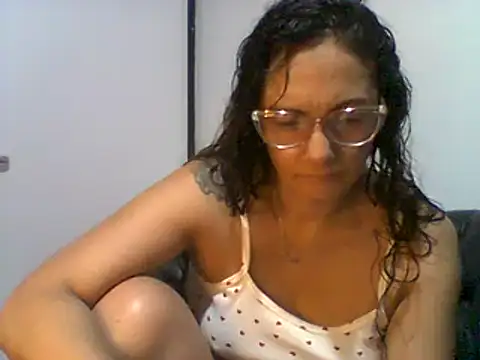 dulcefanny online show from February 17, 11:09 am