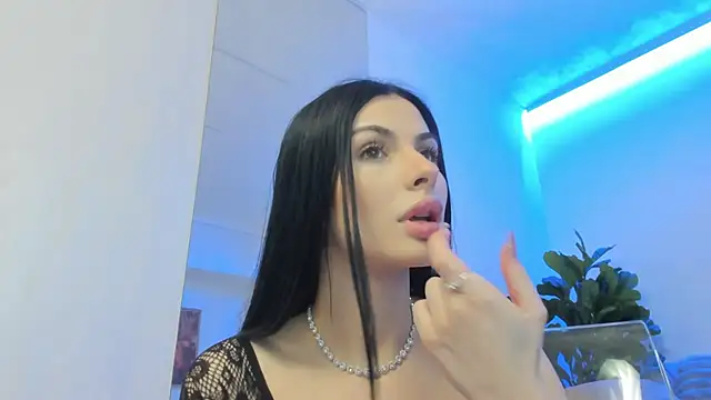 Moon Shard online show from April 5, 9:14 pm