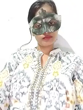 ms-naina online show from July 15, 7:07 pm