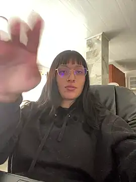 Scarlett Millerw online show from February 17, 7:13 pm