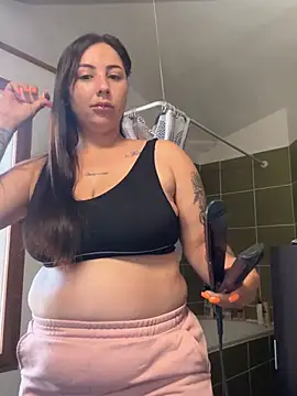 Emilie 1 online show from June 20, 11:47 am