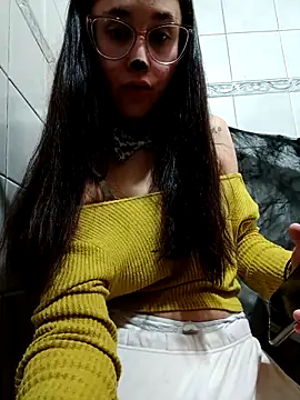 linameii online show from October 29, 3:22 am