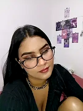 Renata Zoe online show from September 28, 1:56 am