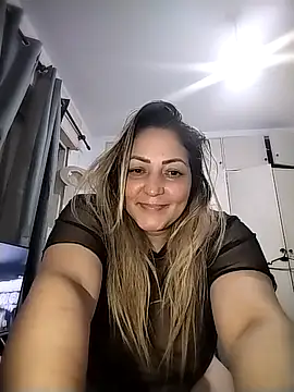 Lunita86 online show from October 18, 2:25 am