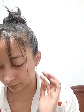 Vale stone  online show from April 1, 5:08 am