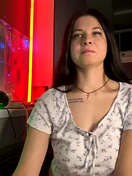 cutie modest  online show from November 18, 9:27 pm