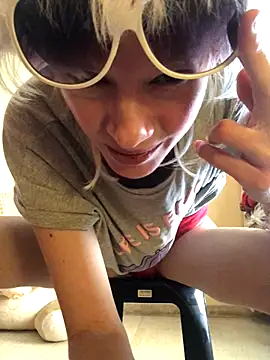 juliaoneandonly online show from September 17, 11:41 am