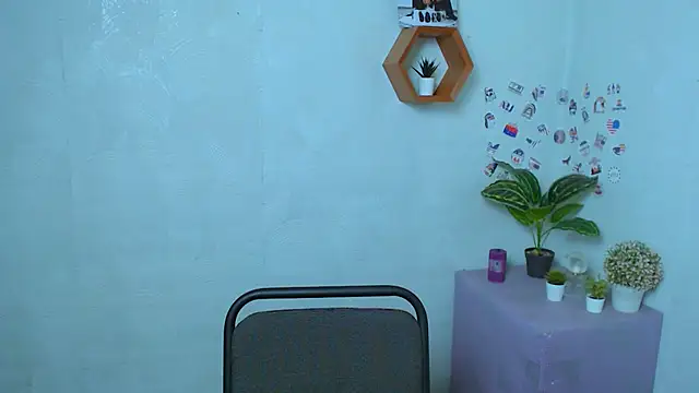 Snapshot of EvelinaMiss_ chatting on September 23, 2:26 pm EvelinaMiss online show from September 23, 2:26 pm