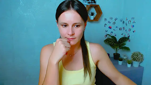 Snapshot of EvelinaMiss_ chatting on September 17, 1:31 pm EvelinaMiss online show from September 17, 1:31 pm