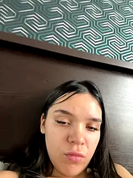 Tiffanysavelin online show from October 6, 12:11 pm