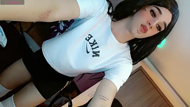 Snapshot of Sophia_Stonee chatting on October 10, 11:59 am Sophia Stonee online show from October 10, 11:59 am