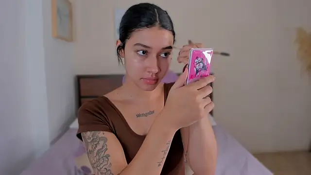 SofiaClarkson online show from January 11, 2:00 pm