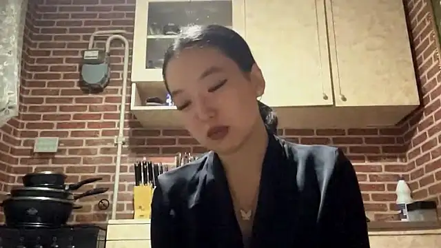 EmmaLeexth online show from September 19, 5:12 pm