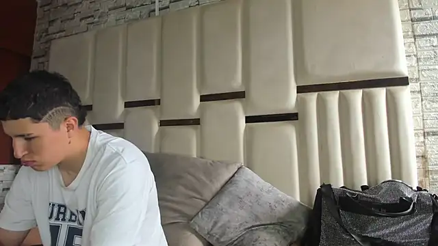 ANLLELOAndANGELA online show from July 25, 4:58 pm