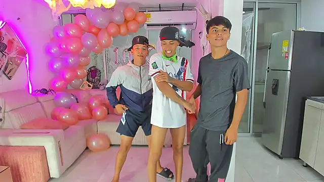 Houseofwarrios online show from October 29, 5:56 am