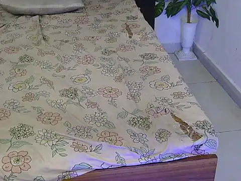 Lovelyy-couple online show from November 21, 12:40 pm