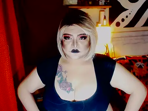 Snapshot of misstresbigcockXXp chatting on September 27, 12:45 pm misstresbigcockXXp online show from September 27, 12:45 pm