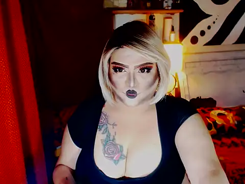 Snapshot of misstresbigcockXXp chatting on September 25, 10:03 am misstresbigcockXXp online show from September 25, 10:03 am