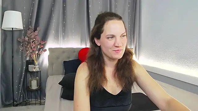 IvetaRayy online show from October 16, 1:14 pm