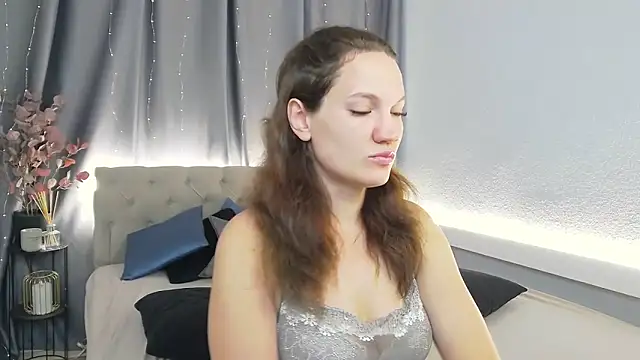 IvetaRayy online show from October 19, 10:17 am