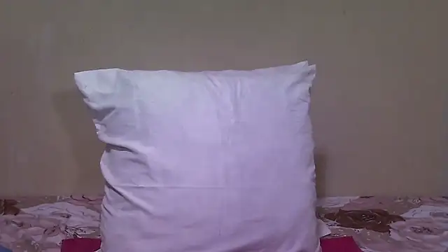 GAIGANTICBOOBS online show from July 4, 2:40 am